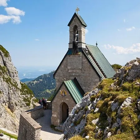 Grosse Fewo Im Alpen-landhaus Zwischen See, Berg Und Bach Hébergement de vacances *