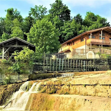 Hébergement de vacances Grosse Fewo Im Alpen-landhaus Zwischen See, Berg Und Bach Kiefersfelden