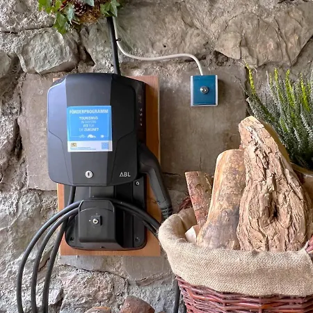 Grosse Fewo Im Alpen-landhaus Zwischen See, Berg Und Bach Hébergement de vacances *
